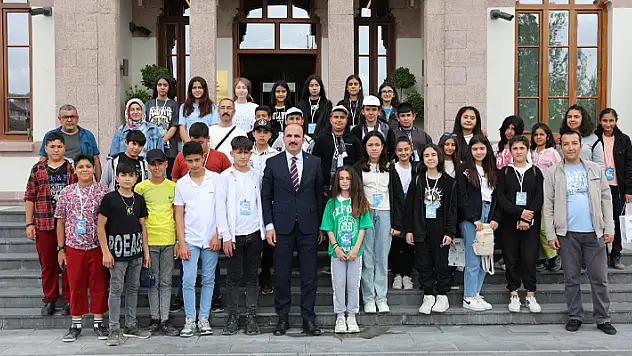 Konya Büyükşehir'in kültür gezileriyle ilçelerde yaşayan binlerce öğrenci Konya'yı yakından keşfetti