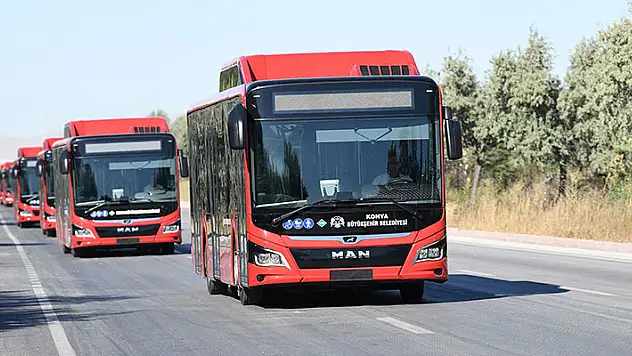 Konya Büyükşehir'in toplu ulaşım filosu yeni araçlarla güçleniyor