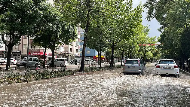 Konya çevrelerinde yerel kuvvetli gök gürültülü sağanak yağış bekleniyor
