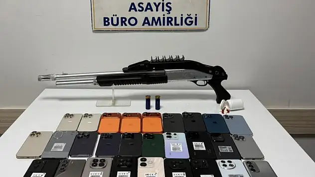 Konya'da 1 milyon değerinde kaçak cep telefonu operasyonu