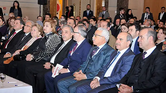 Konya'da 1. Uluslararası Rumi Pediatri Kongresi yapıldı