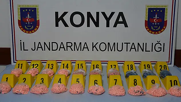 Konya'da 10 bin 52 adet uyuşturucu hap ele geçirildi