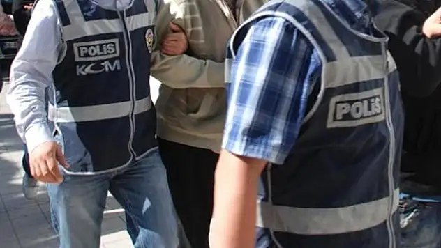 Konya'da 10 rütbeli asker tutuklandı