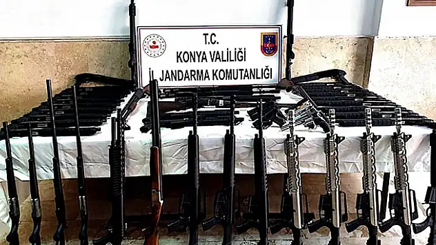 Konya'da 140 ruhsatsız av tüfeği ele geçirdi