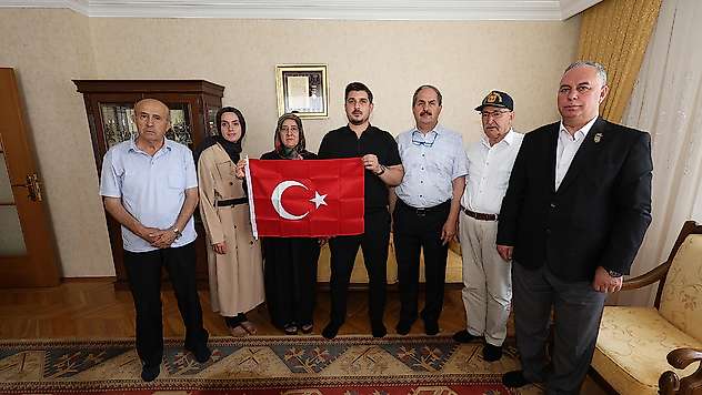 Konya 'da 15 Temmuz kahramanları unutulmadı! Büyükşehirden anlamlı ziyaret