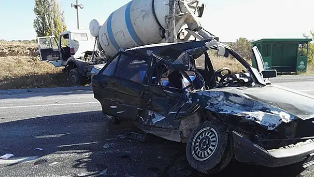 Konya'da 15 yaşındaki çocuğun kullandığı otomobil kaza yaptı