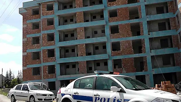 Konya'da 15 yaşındaki çocuk inşaattan düştü