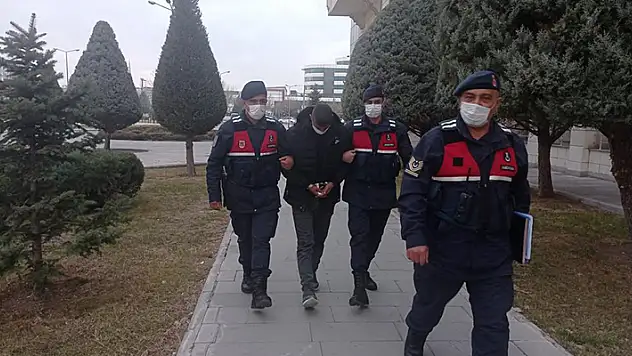 Konya'da  18 kilo 336 gram eroin ele geçirildi,  bir kişi tutuklandı
