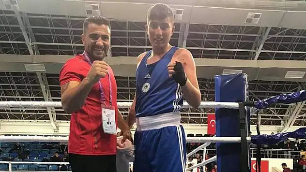 Konya'da 19 yaşındaki boksörün ölümüne neden olan  bekçiye 5 yıl hapis ve tahliye kararı verildi! Ölen gencin ailesi karara tepkili

