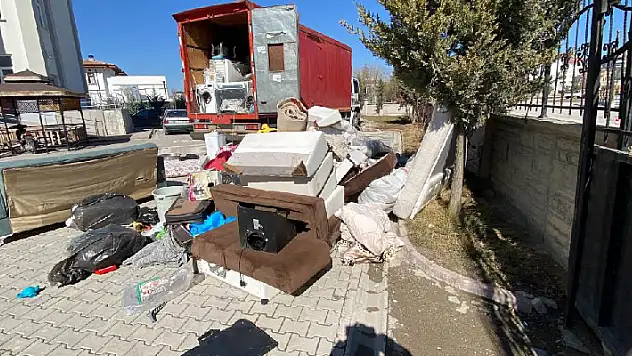 Konya'da 190 kilogram esrar ele geçirilen kamyonun sürücüsü tutuklandı
