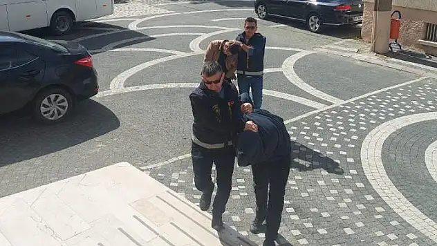 Konya'da 2 ayrı uyuşturucu operasyonu: 4 gözaltı
