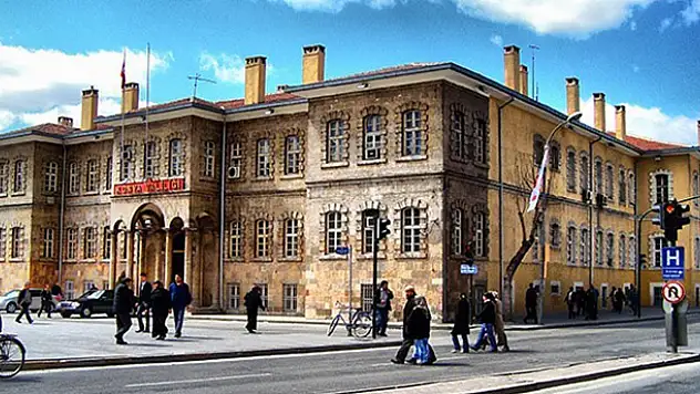 Konya'da 2 bin 519 kişi memurluktan çıkarıldı