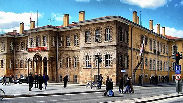 Konya'da 2 bin 624 kişi memurluktan atıldı