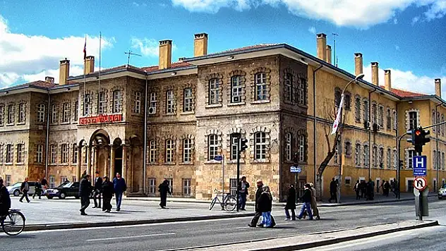 Konya'da 2 bin 624 kişi memurluktan çıkarıldı