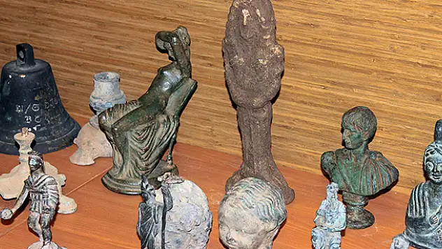 Konya'da 2 bin 655 tarihi eser ele geçirildi