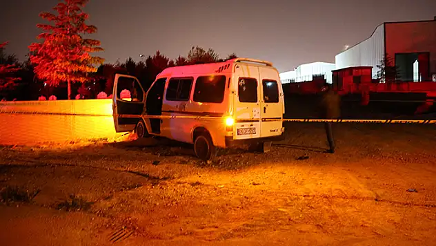 Konya'da 2 kardeşin içinde bulunduğu araç kurşunlandı: 1 ölü, 1 ağır yaralı
