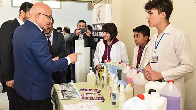 Konya'da '2022 Avrupa Mesleki Eğitim Becerileri Haftası' kapsamında sergi açıldı
