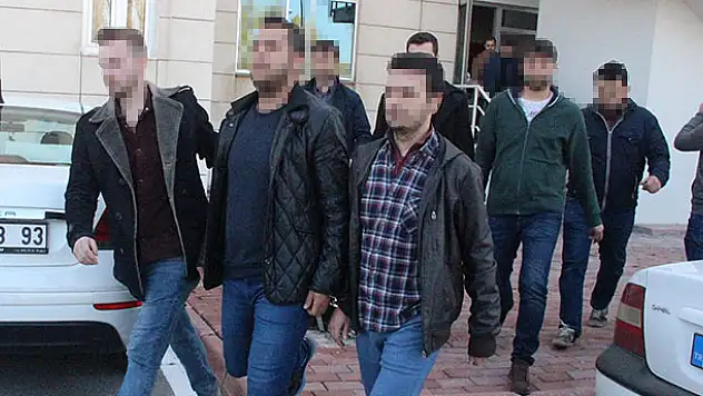 Konya'da 28 asker FETÖ'den tutuklandı