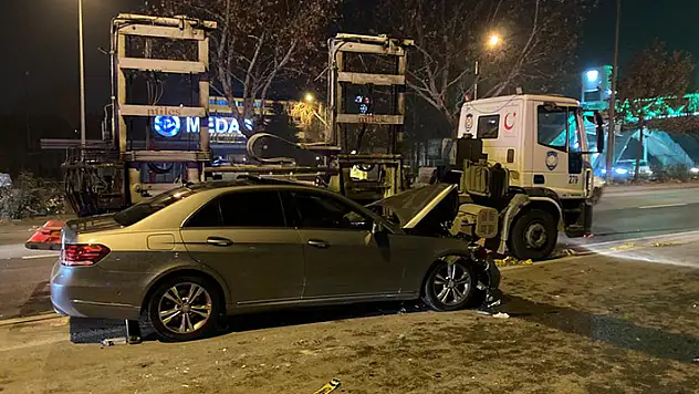 Konya'da 3 aracın karıştığı kazada 9 kişi yaralandı
