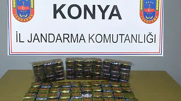 Konya'da 3 bin 980 adet cinsel uyarıcı hap ele geçirildi