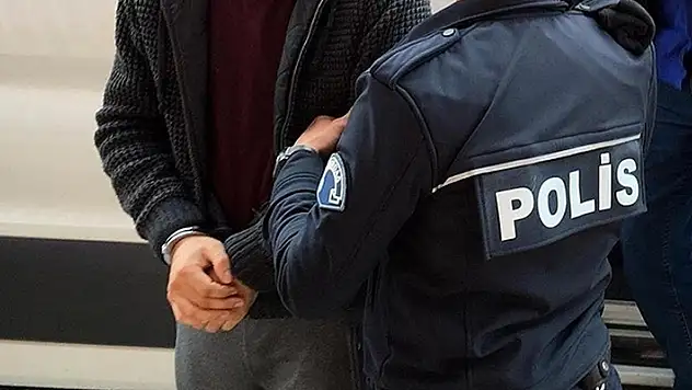 Konya'da 3 kişinin yaralandığı bıçaklı kavgayla ilgili 2 şüpheli yakalandı
