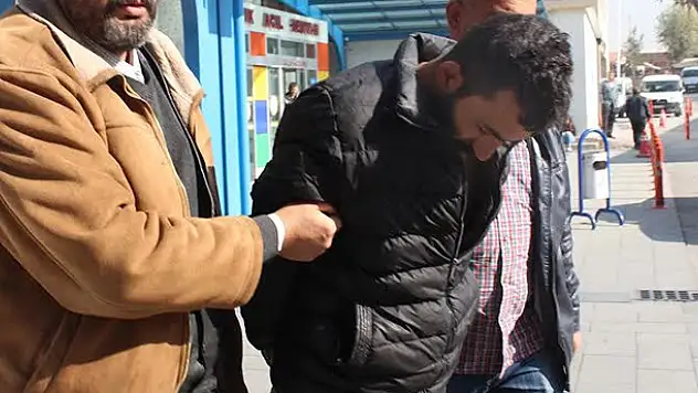 Konya'da 3 kişiyi gasp eden zanlı tutuklandı
