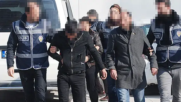 Konya'da 3 marketi soyan hırsızlar yakalandı