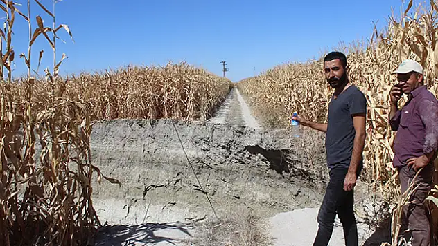 Konya'da 30 metre derinliğinde yeni obruk oluştu