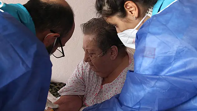 Konya'da 33 bin hastaya evde sağlık hizmeti