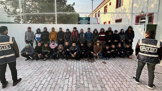 Konya'da 35 düzensiz göçmen yakalandı
