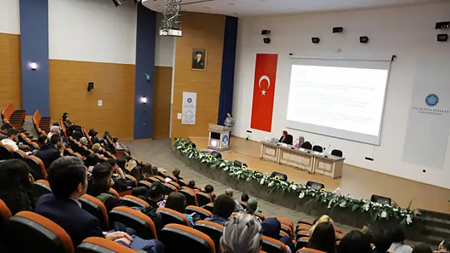 Konya'da 35. Ulusal Dilbilim Kurultayı yapılıyor
