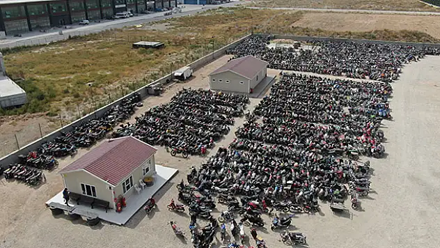 Konya'da 4 bin 5 motosiklet trafikten men edildi