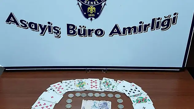 Konya'da 4 kişiye kumar oynamaktan para cezası