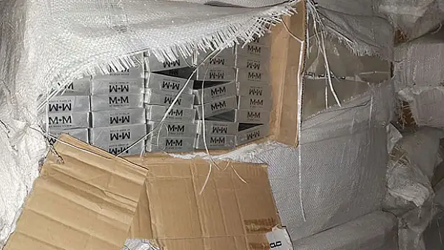 Konya'da 404 bin paket kaçak sigara ele geçirildi