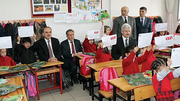 Konya'da 435 bin öğrenci karne aldı