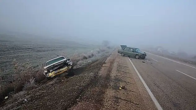 Konya'da 5 araç birbirine girdi: 8 yaralı