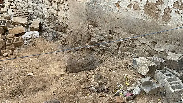 Konya'da 5 aydır kayıp olan kadının 4 Afgan tarafından öldürülüp, bir evin bahçesine gömüldüğü ortaya çıktı
