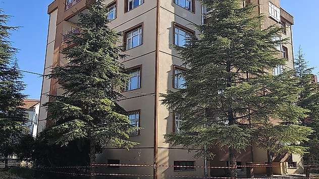 Konya'da 5 katlı bina mühürlendi! 10 daire tahliye edildi