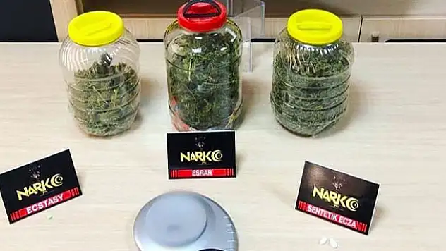 Konya'da 5 kilo 50 gram esrar yakalandı