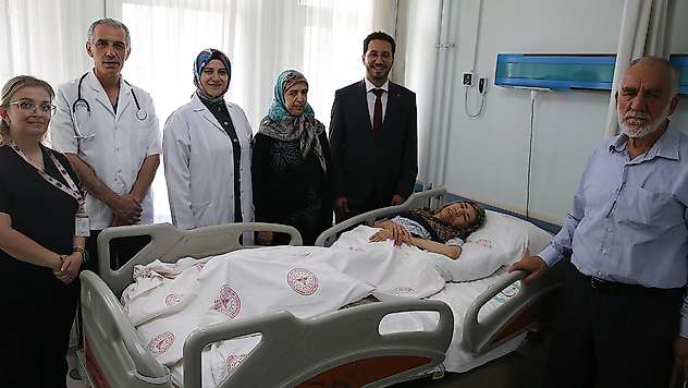 Konya'da 500 günlük tedavi zaferi! Alkış ve gözyaşlarıyla uğurlandı