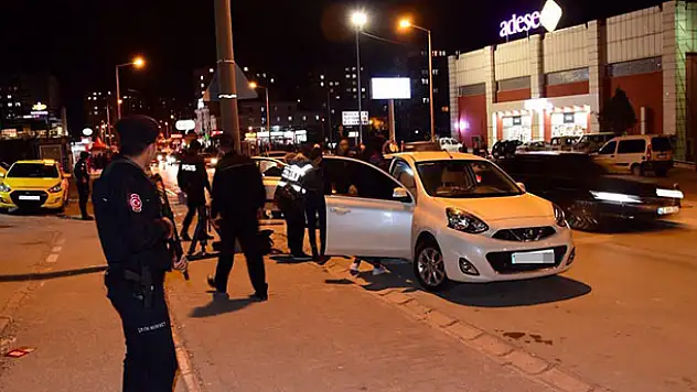 Konya'da 500 polisle 'huzur' operasyonu
