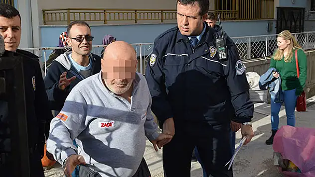 Konya'da 68 yaşındaki adam 40 yıllık karısını bıçakladı