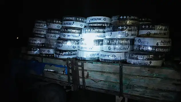 Konya'da 7 hırsızlık şüphelisi, kiralık kamyonetle 600 bin liralık sulama borusu çaldı

