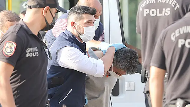Konya'da 7 kişinin öldürülmesiyle ilgili adliyeye sevk edilen zanlı Mehmet Altun tutuklandı
