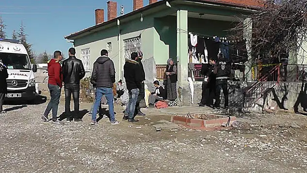 Konya'da 7 yaşındaki çocuk annesini tüfekle başından vurdu