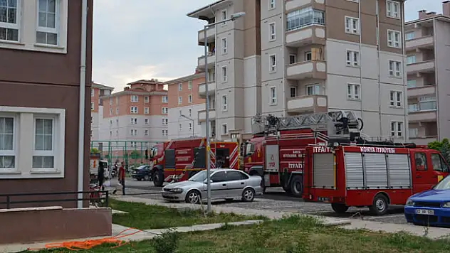 Konya'da 8 katlı binada yangın!