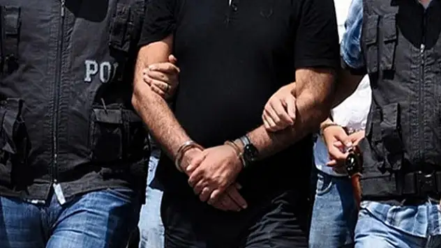 Konya'da 9 akademisyen tutuklandı
