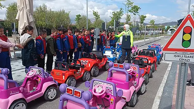 Konya'da 92 bin 314 kişiye trafik eğitimi verildi
