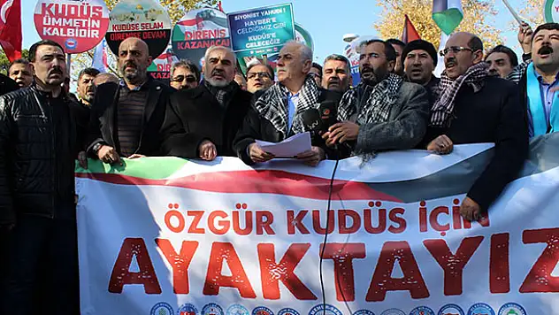 Konya'da ABD'nin Kudüs'ü 'İsrail'in başkenti' olarak tanıması protesto edildi!