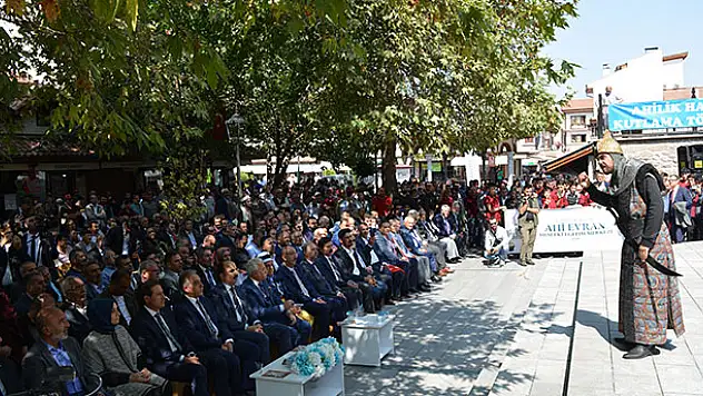 Konya'da 'Ahi Esnaf Yürüyüşü' gerçekleştirildi